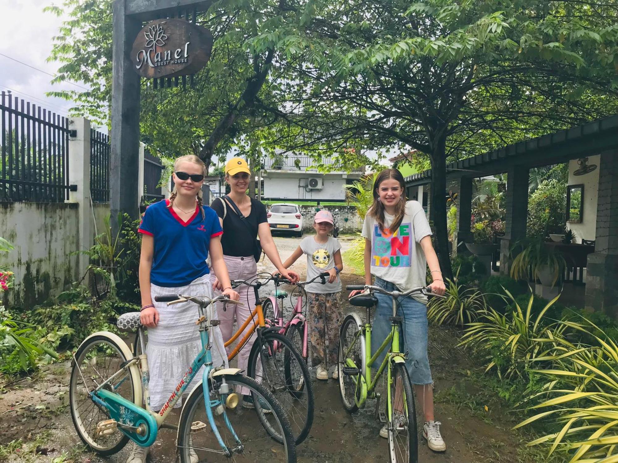 Manel Guest House 폴로나루와 외부 사진